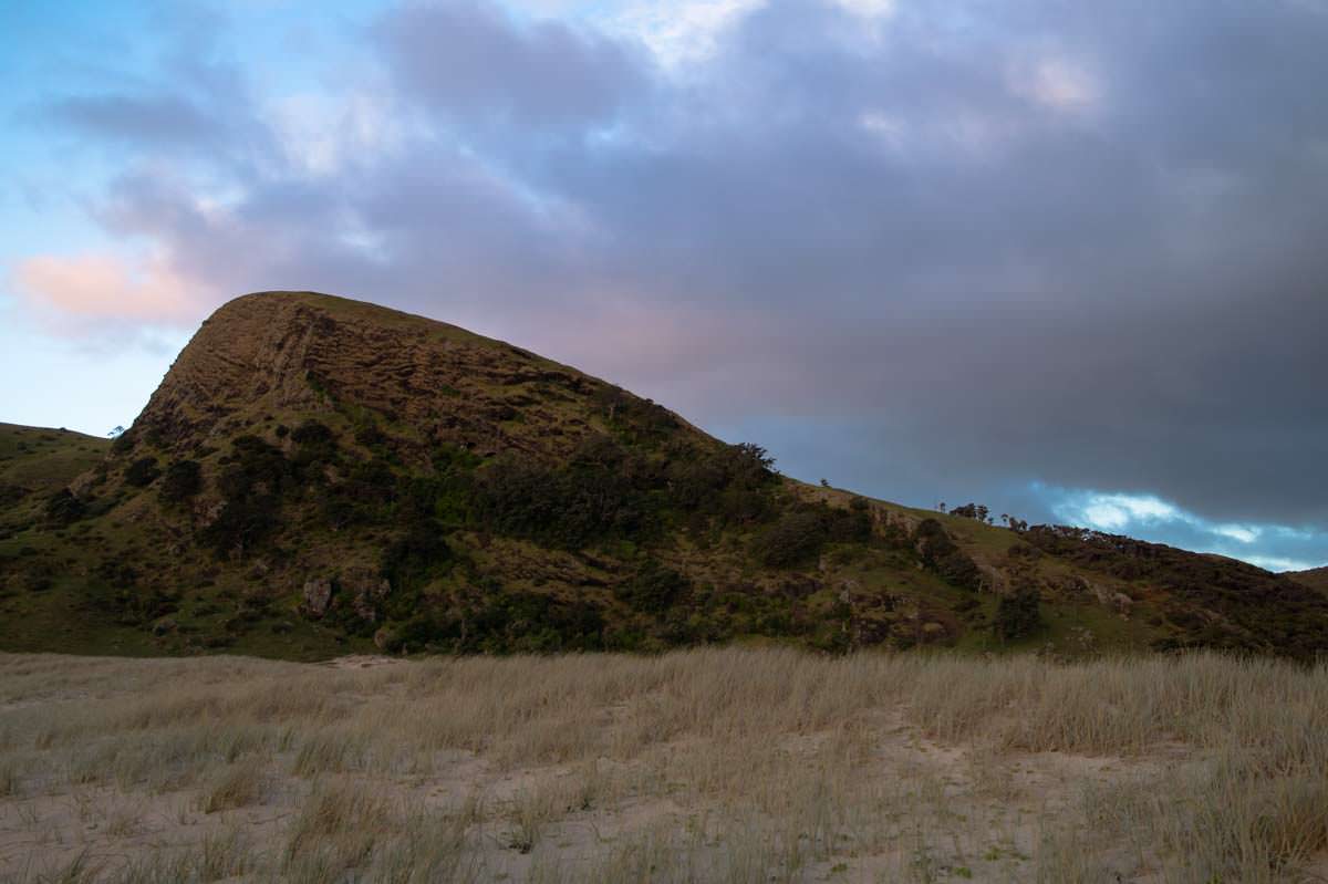 Spirits Bay in Neuseeland bei Sonnenuntergang