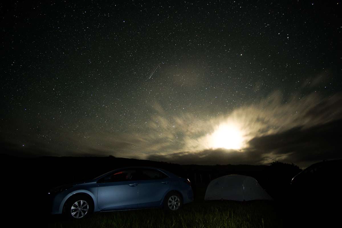 Spirits Bay Campsite bei Nacht in Northland, Neuseeland