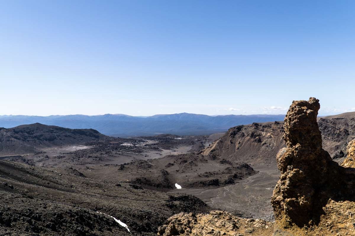 Vulkanlandschaft im Tongariro Nationalpark in Neuseeland