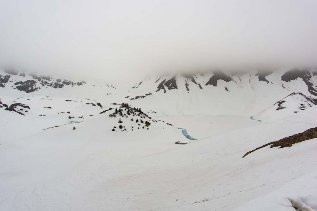 Schneebedeckter Schrecksee im Winter