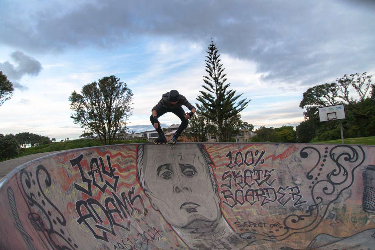 Miszou im Skatepark von New Plymouth in Neuseeland