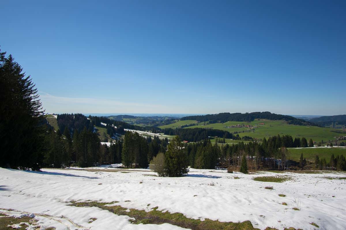 Schnee auf der Thaler Höhe am Alpsee