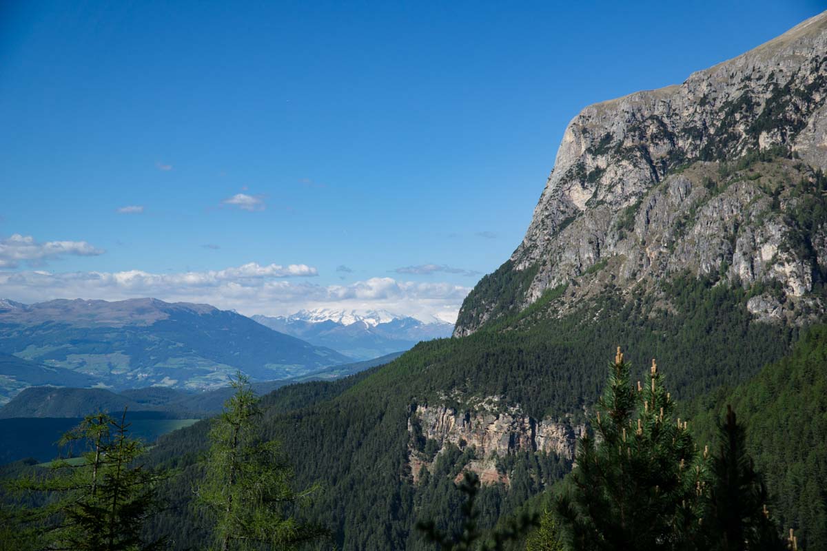 Blick auf Hammerwand in den Dolomiten