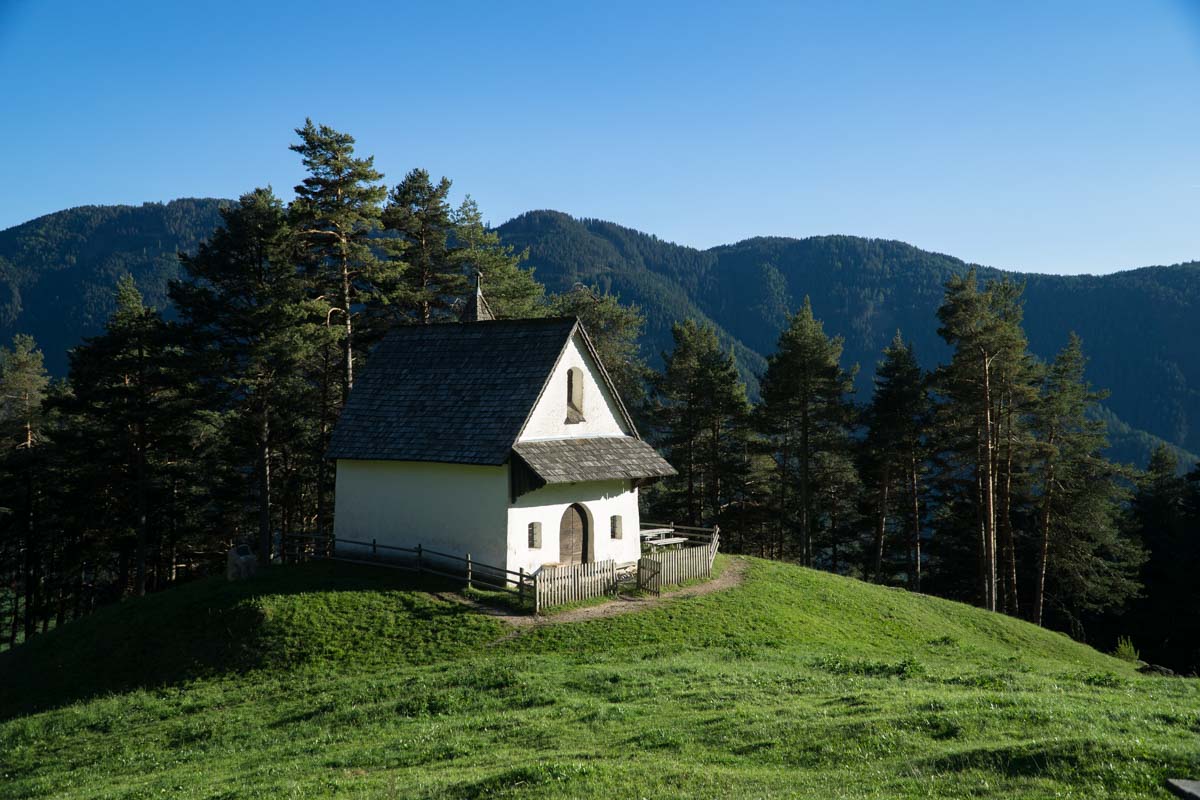 Kirche San Sebastiano in den Dolomiten