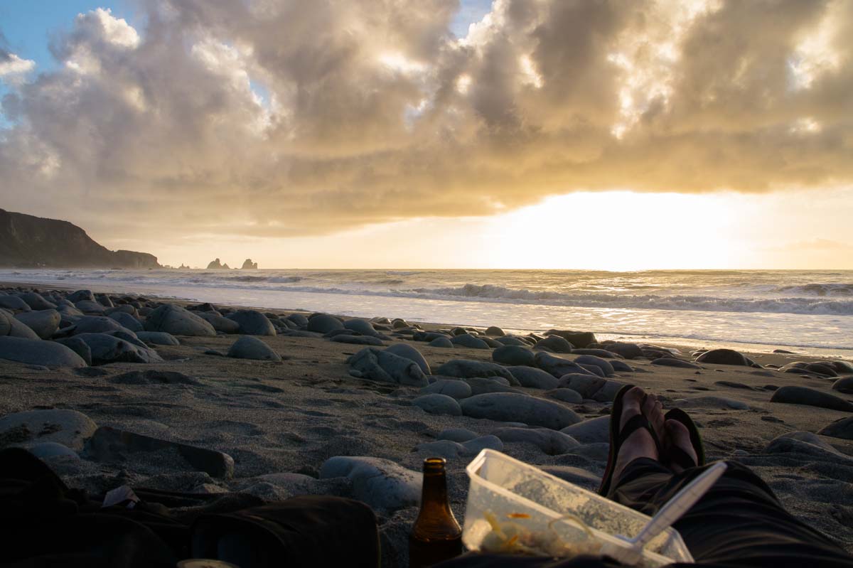 Westküsten-Strand in Neuseeland