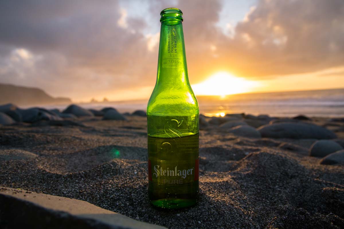 Sonnenuntergang am Strand in Neuseeland