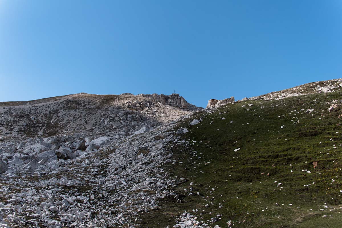 Der Gipfel vom Monte Pez (Schlern) in greifbarer Nähe