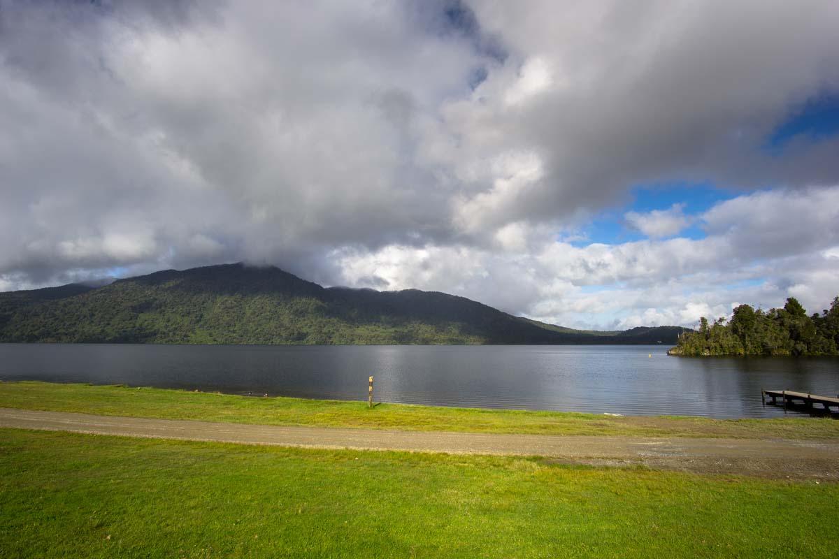 Lake Kaniere in Neuseeland