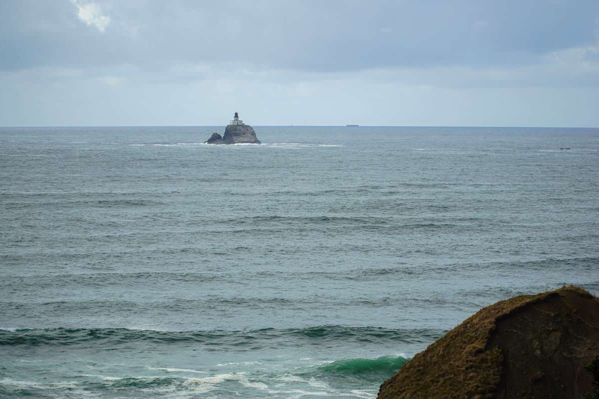 Blick auf das Tillamook-Rock-Lighthouse vom Ecola State Park (Oregon Coast)