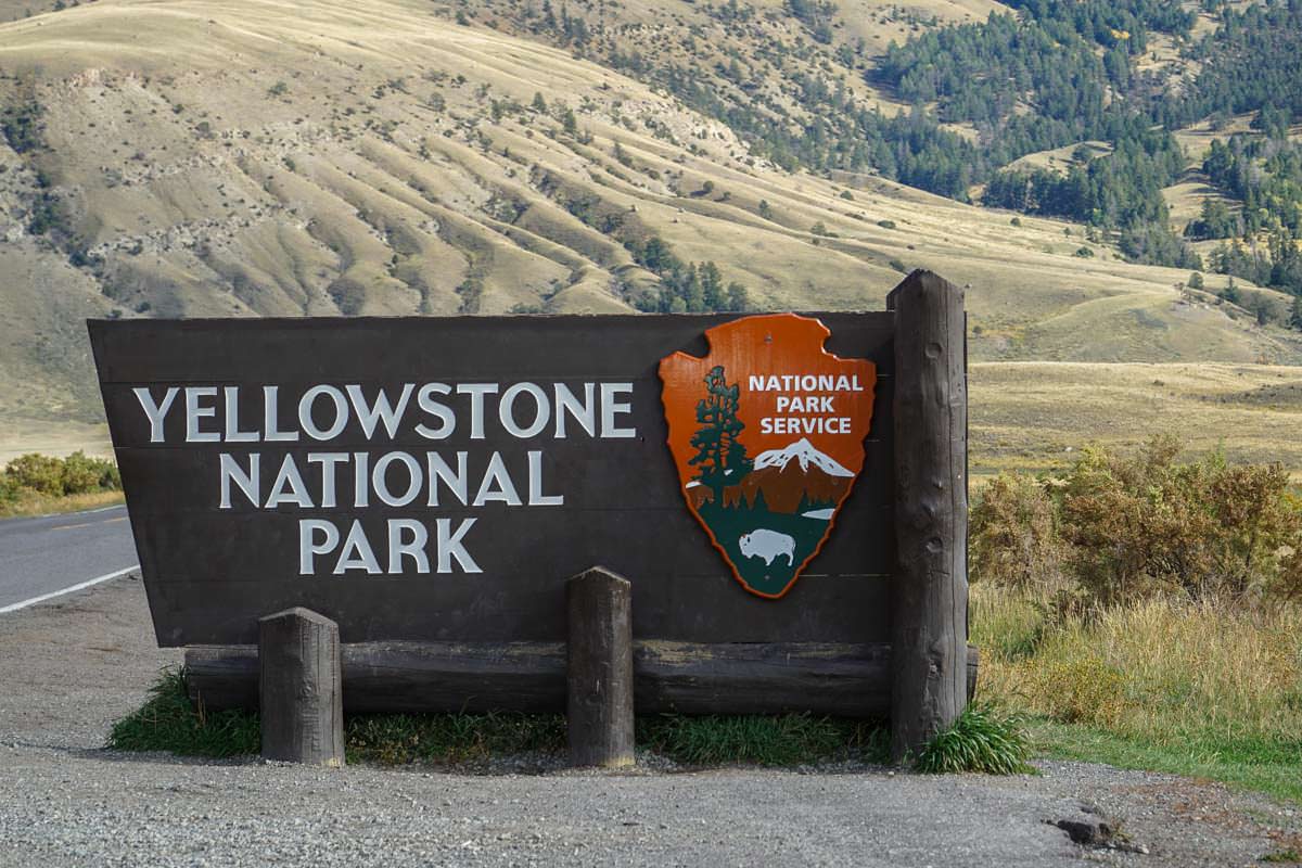 Eingangsschild Yellowstone Nationalpark