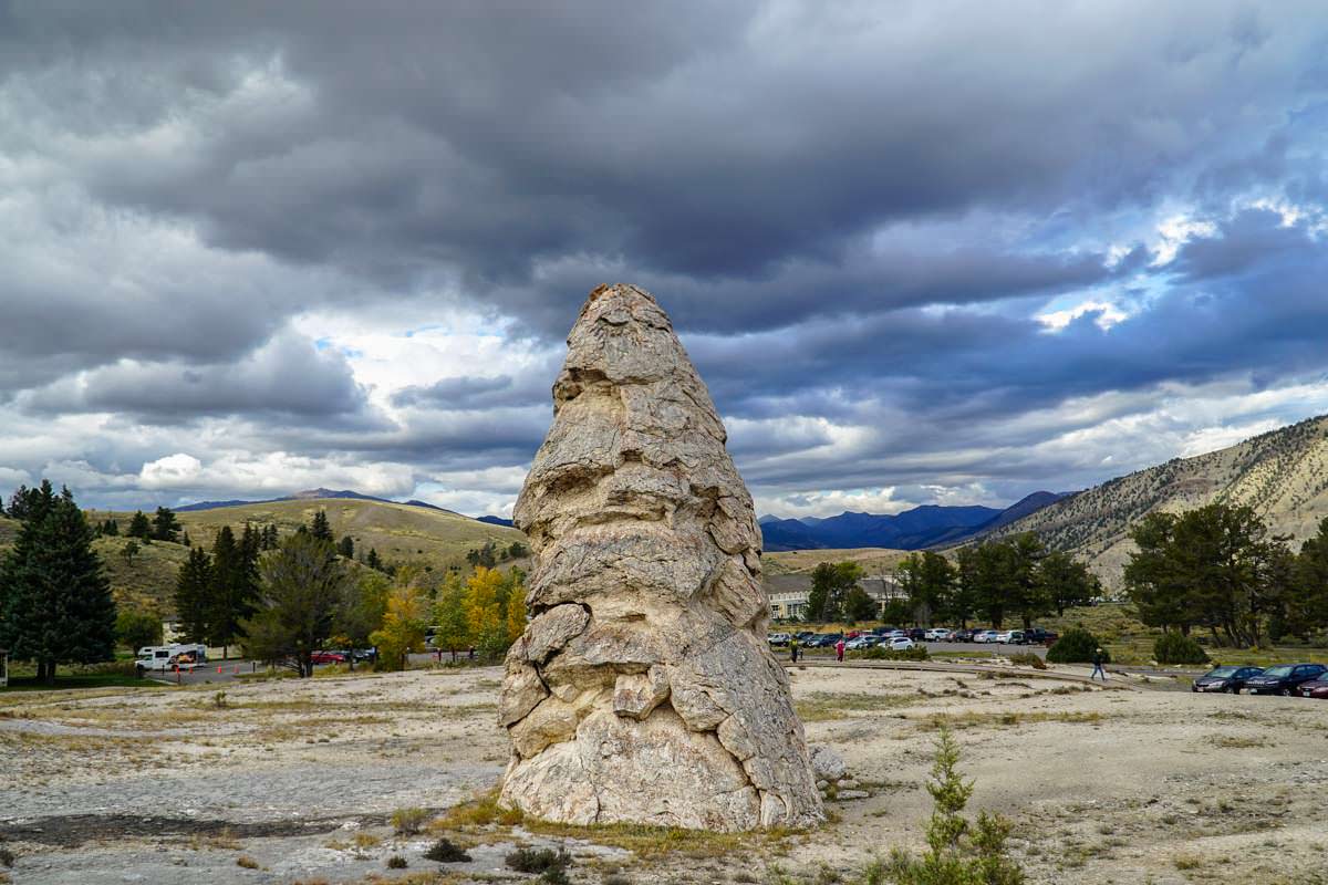 Liberty Cap in Mammoth Hot Springs (Yellowstone)