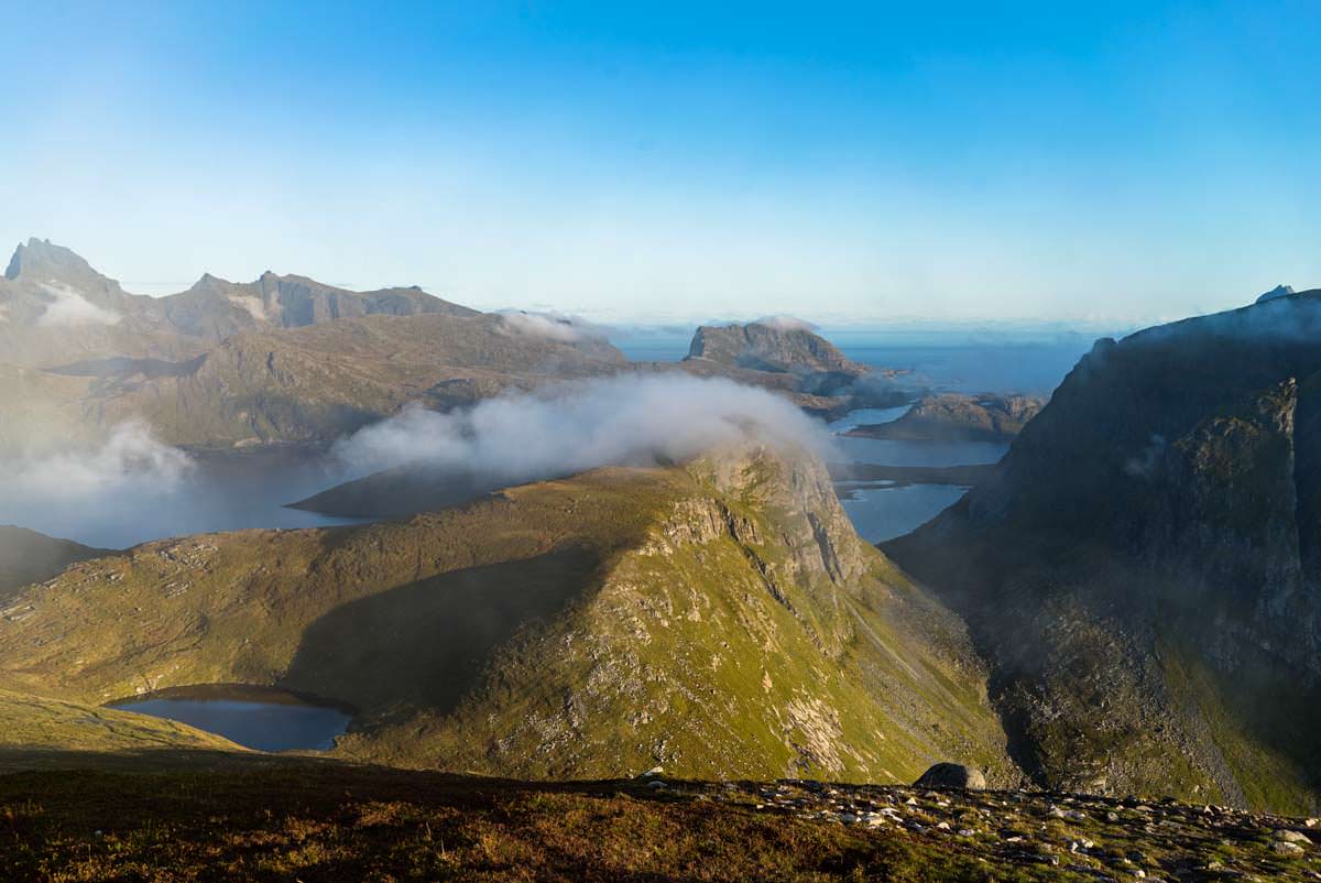Fjordlandschaft (Ryten, Lofoten)