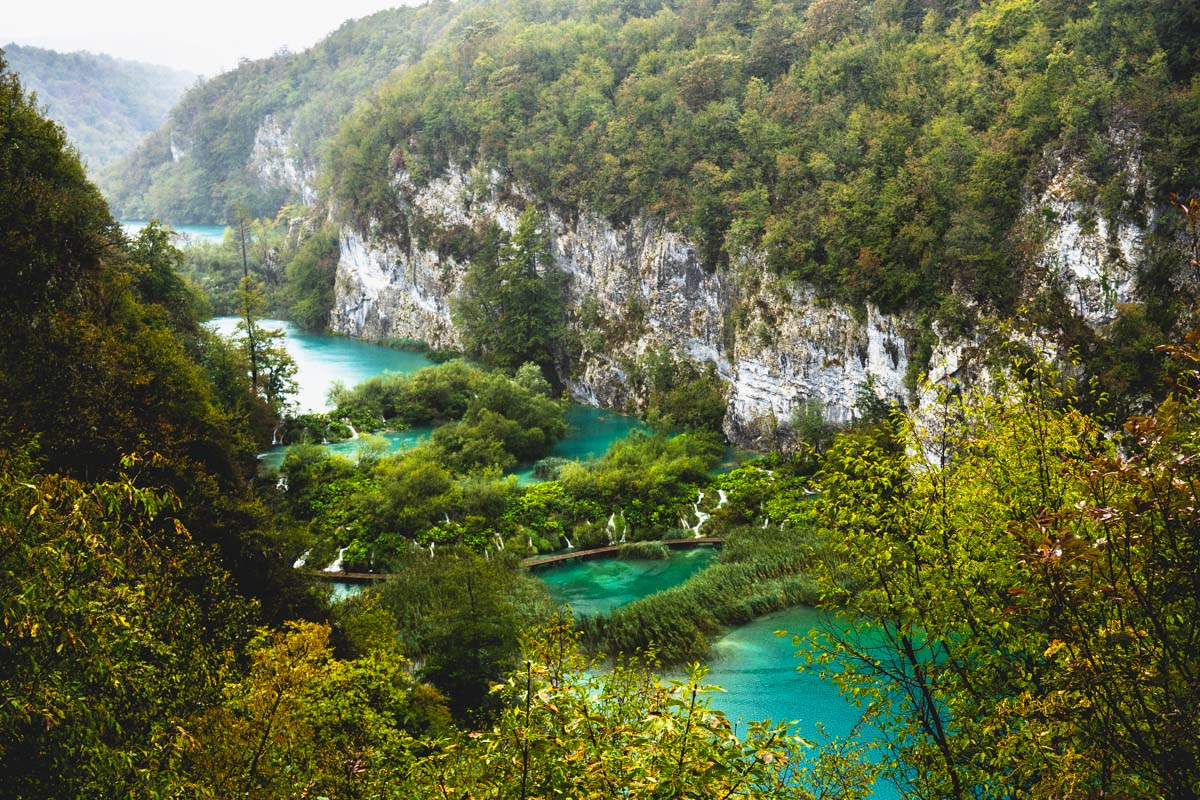 Nationalpark Plitvicer Seen bei Regen