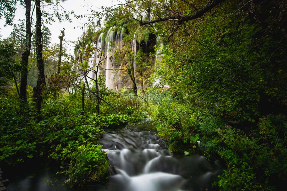 Wasserfall an den Oberen Seen im Nationalpark Plitvicer Seen