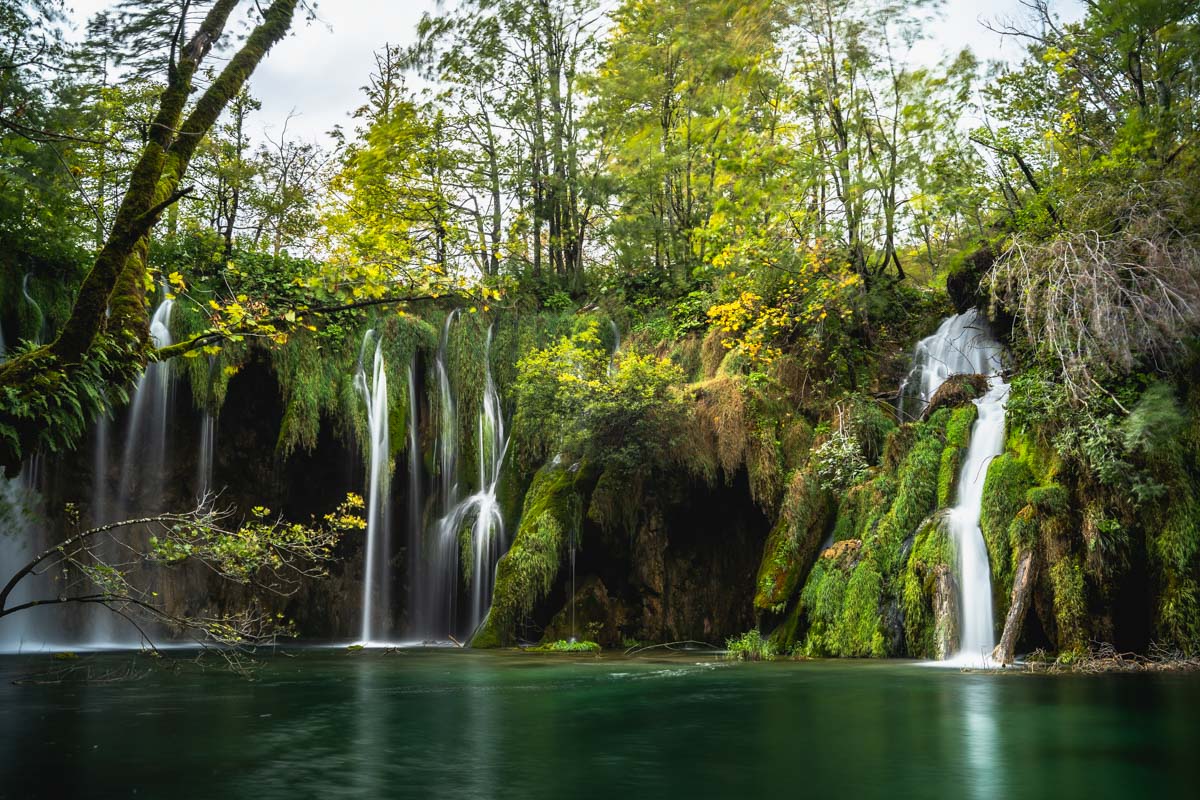 Wasserfall an den Oberen Seen im Nationalpark Plitvicer Seen