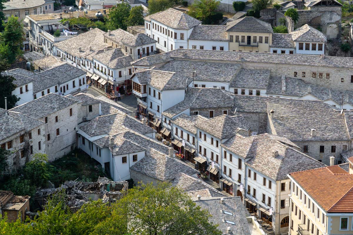 Über den Dächern von Gjirokastra (Albanien)