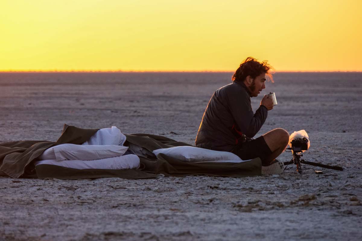 Zelten bei Kälte: auch eine Nacht in der Wüste kann sehr sehr kalt werden... (Makgadikgadi Pan, Botswana)