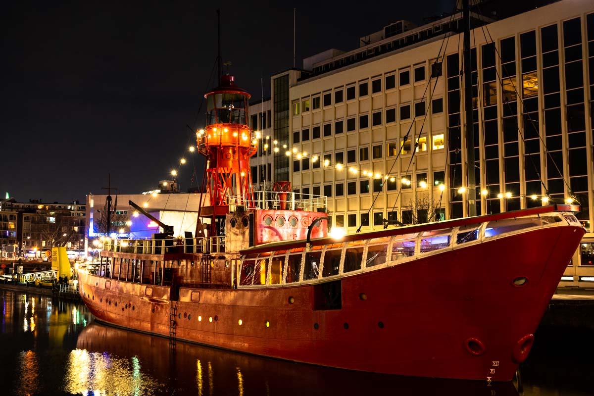 Historisches Schiff am Leuvehaven (Rotterdam)