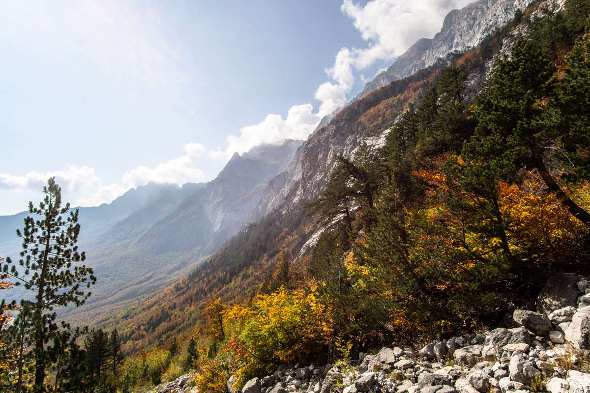 Die Albanischen Alpen im Herbst