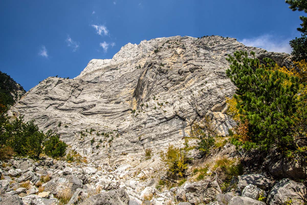 Die Steilwand des Arapi (Theth, Albanien)