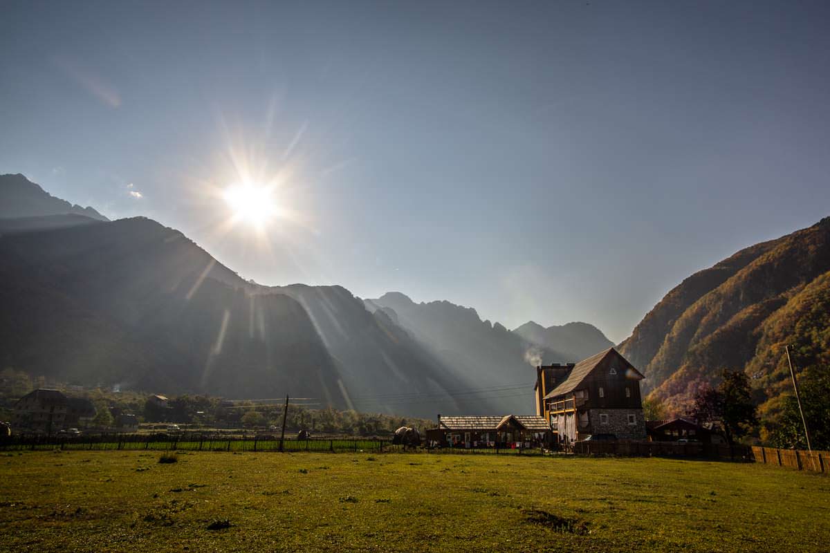 Der Bauernhof Bujtina Polia (Theth, Albanien)