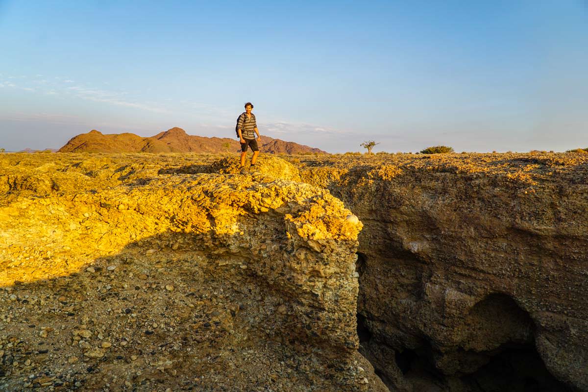 Am Rand vom Sesriem Canyon (Namibia)