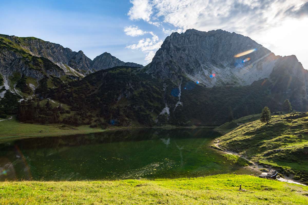 Wanderung von Reichenbach zum Unteren Gaisalpsee im Allgäu.