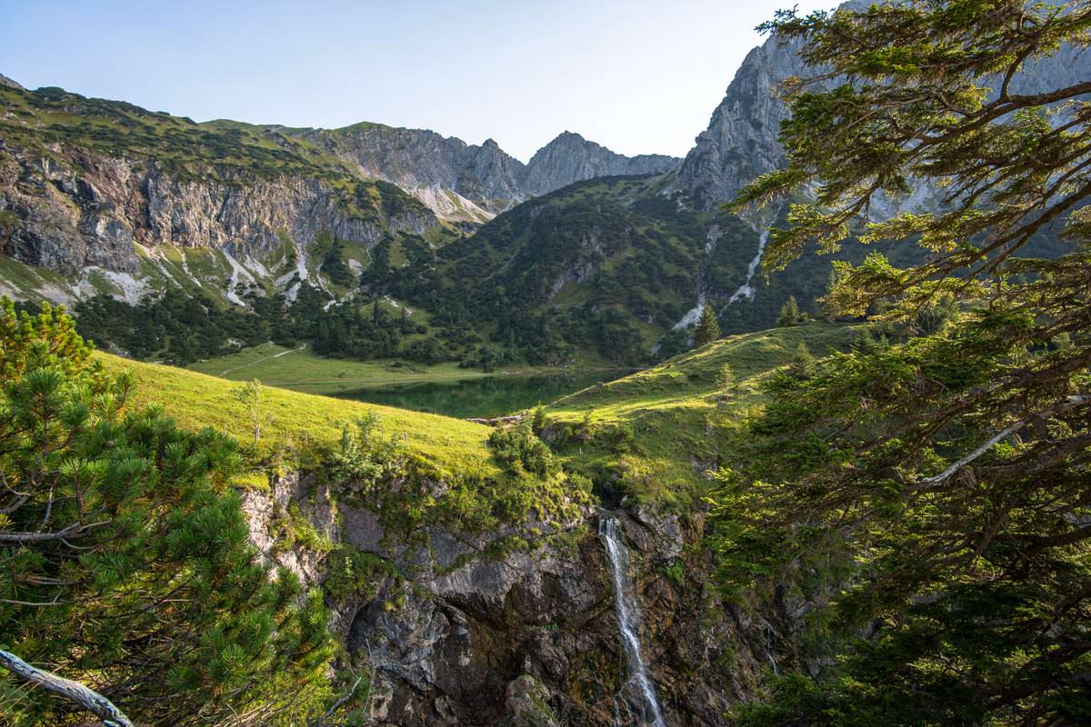 Eine Wanderung zum unterern Gaisalpsee im Allgäu.