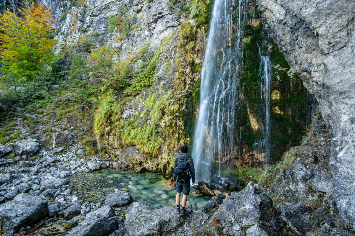 Grunas Wasserfall bei Theth in den Albanischen Alpen