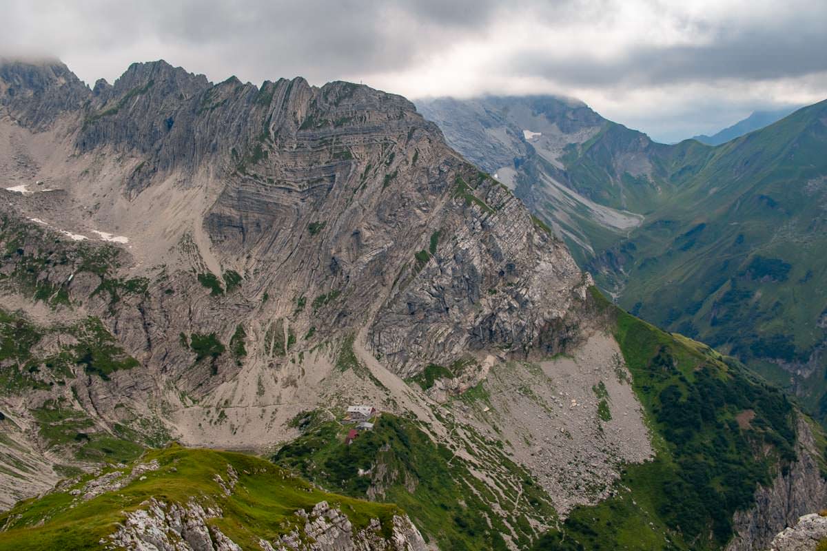 Von der Bockkarscharte hat man einen tollen Blick auf den Wiedemerkopf und das Prinz-Luitpold-Haus