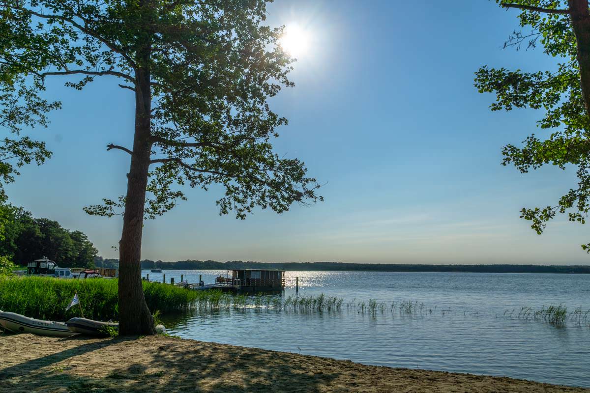 Der Sandstrand vom Campingplatz Havelberge