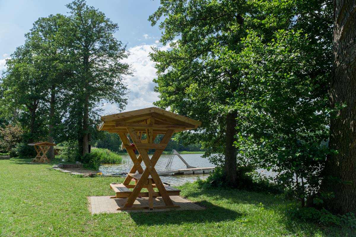 Rastplatz für Wasserwanderer an der Useriner Mühle