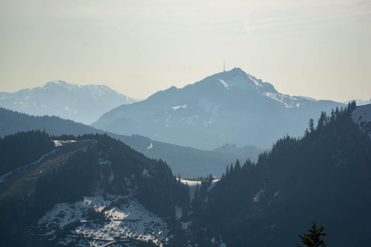 Vom Alpspitz blicken wir bis zum Grünten, dem Wächter des Allgäus