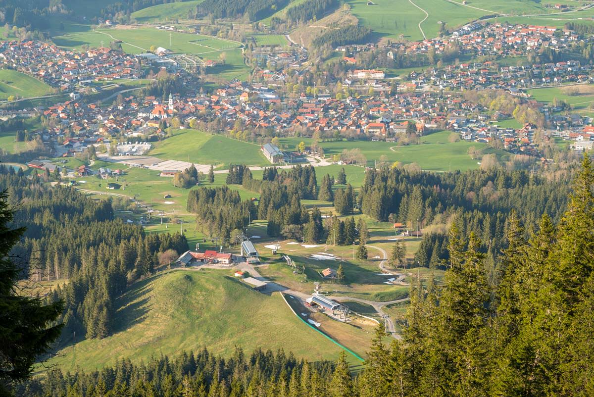 Skigebiet Alpspitzbahn und Nesselwang von Oben