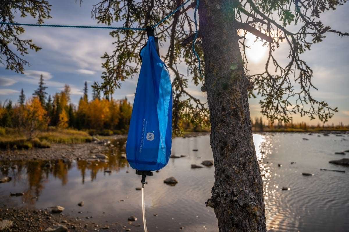 Katadyn Wasserfilter beim Trekking in Lappland