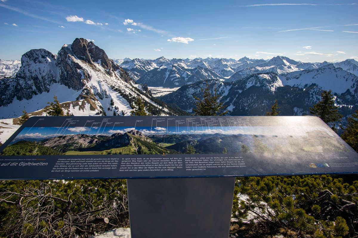 Gipfelpanorama am Gipfel des Breitenbergs