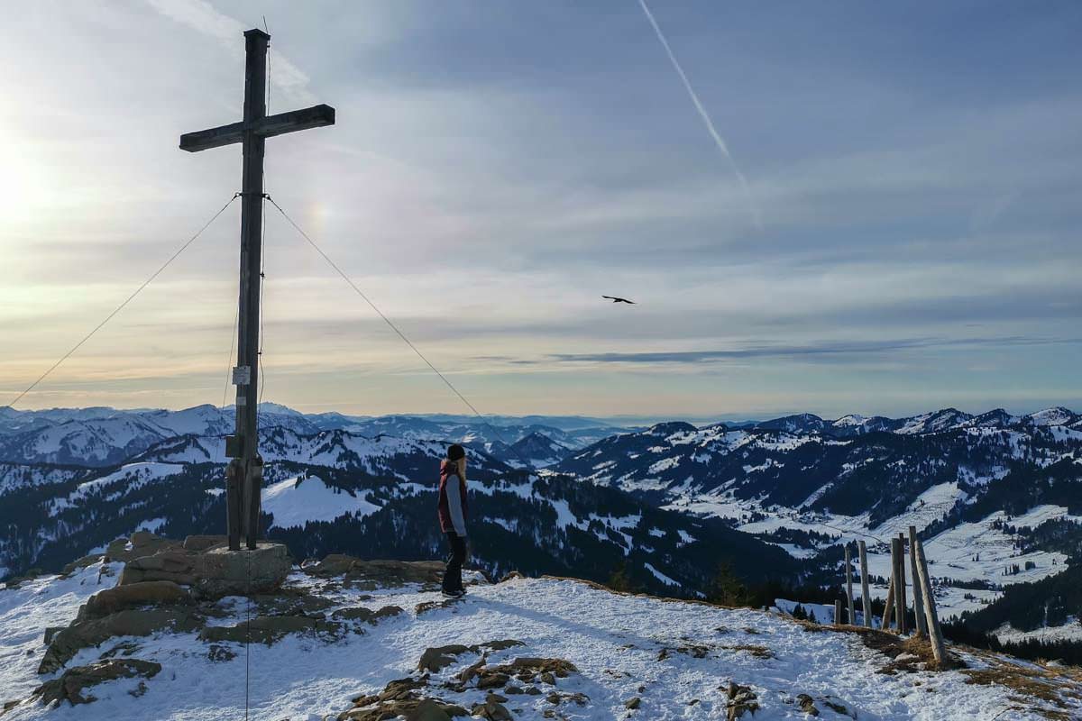 Schneeschuhwandern: mit den Schneeschuhen auf dem Riedbergerhorn