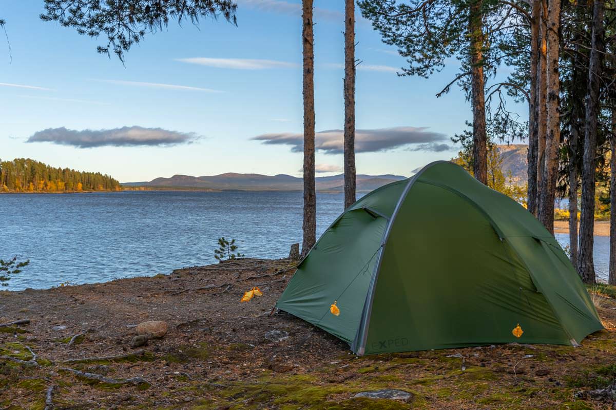 Camping mit Zelt auf dem Campingplatz Årrenjarka